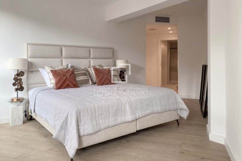 Apartment à vendre à Barcelona, Espagne, 4 chambres, 197 m2 No. 150215 - photo 28