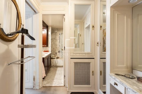 Dzīvoklis pārdošanā Barcelona, Spānijā 5 istabas, 260 m2 Nr. 150214 - attēls 24