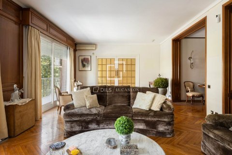 Dzīvoklis pārdošanā Barcelona, Spānijā 5 istabas, 260 m2 Nr. 150214 - attēls 9