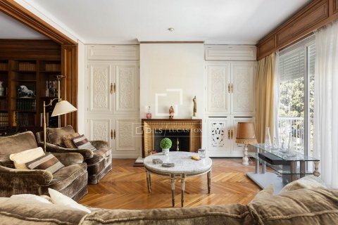 Dzīvoklis pārdošanā Barcelona, Spānijā 5 istabas, 260 m2 Nr. 150214 - attēls 3