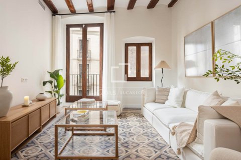 Apartamento en venta en Barcelona, España 3 dormitorios, 155 m2 No. 150212 - foto 3