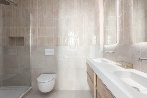 Apartamento en venta en Barcelona, España 3 dormitorios, 155 m2 No. 150212 - foto 18