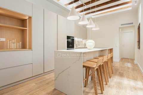 Apartamento en venta en Barcelona, España 3 dormitorios, 155 m2 No. 150212 - foto 10