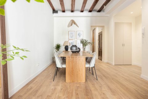 Apartamento en venta en Barcelona, España 3 dormitorios, 155 m2 No. 150212 - foto 6