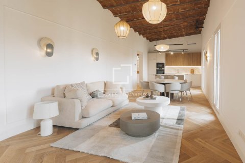 Lägenhet i Barcelona, Spanien 3 sovrum, 150 kvm. Nr. 150213