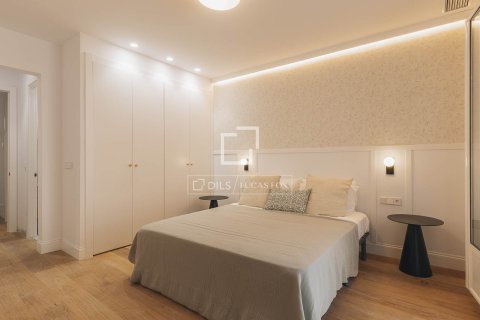 Huoneisto myytävänä Barcelona, Espanja, 3 makuuhuonetta, 150 m2 No. 150213 - kuva 28