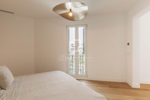 Huoneisto myytävänä Barcelona, Espanja, 3 makuuhuonetta, 150 m2 No. 150213 - kuva 19