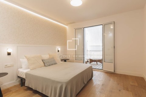 Huoneisto myytävänä Barcelona, Espanja, 3 makuuhuonetta, 150 m2 No. 150213 - kuva 23