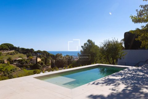 Villa for sale in Arenys de Mar, Barcelona, Spain 4 bedrooms, 345 sq.m. No. 150210 - photo 21