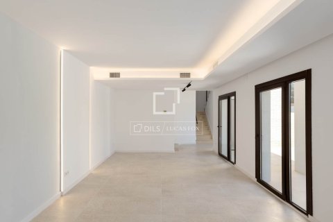 Villa for sale in Arenys de Mar, Barcelona, Spain 4 bedrooms, 345 sq.m. No. 150210 - photo 6