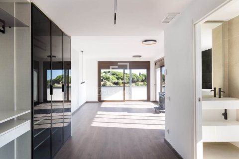 Villa for sale in Arenys de Mar, Barcelona, Spain 4 bedrooms, 345 sq.m. No. 150210 - photo 18