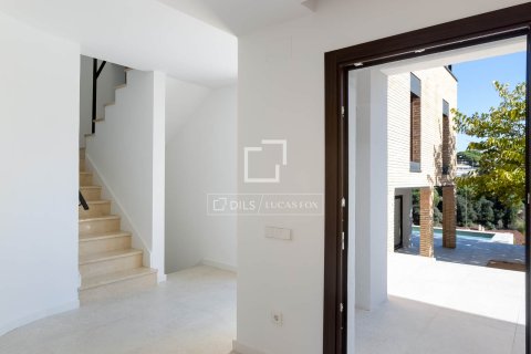 Villa for sale in Arenys de Mar, Barcelona, Spain 4 bedrooms, 345 sq.m. No. 150210 - photo 15