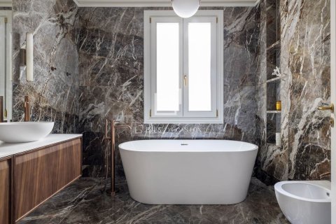 Apartamento en venta en Barcelona, España 3 dormitorios, 198 m2 No. 150211 - foto 9