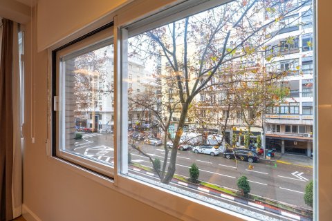 Apartment for sale in Madrid, Spain 3 bedrooms, 144 sq.m. No. 148785 - photo 13