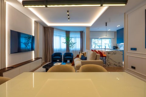 Apartment for sale in Madrid, Spain 3 bedrooms, 144 sq.m. No. 148785 - photo 2