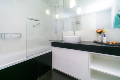 Apartment for rent in Madrid, Spain 2 bedrooms, 110 sq.m. No. 148786 - photo 11