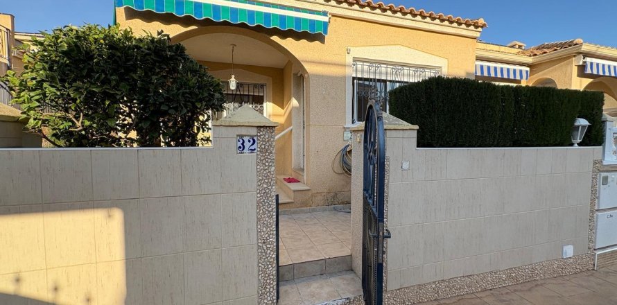 Casa a La Florida, Alicante, Spagna 3 camere da letto, 100 mq. N° 148784