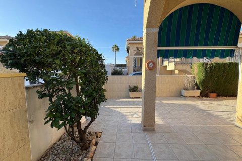 House for sale in La Florida, Alicante, Spain 3 bedrooms, 100 sq.m. No. 148784 - photo 2