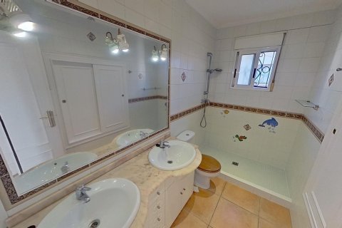 House for sale in La Florida, Alicante, Spain 3 bedrooms, 100 sq.m. No. 148784 - photo 17