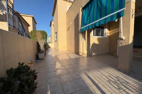 House for sale in La Florida, Alicante, Spain 3 bedrooms, 100 sq.m. No. 148784 - photo 22