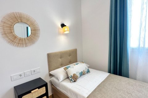 Lägenhet för uthyrning i Alicante, Spanien 3 sovrum, 83 kvm. Nr. 149558 - foto 20