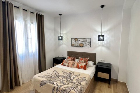 Lägenhet för uthyrning i Alicante, Spanien 3 sovrum, 83 kvm. Nr. 149558 - foto 13