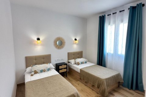 Lägenhet för uthyrning i Alicante, Spanien 3 sovrum, 83 kvm. Nr. 149558 - foto 19