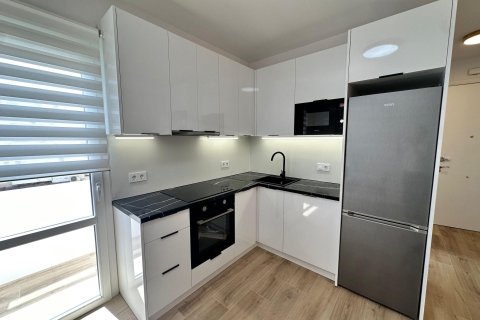 Lägenhet för uthyrning i Alicante, Spanien 3 sovrum, 83 kvm. Nr. 149558 - foto 4