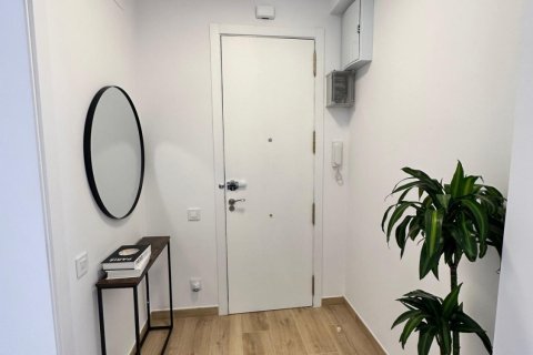 Lägenhet för uthyrning i Alicante, Spanien 3 sovrum, 83 kvm. Nr. 149558 - foto 26