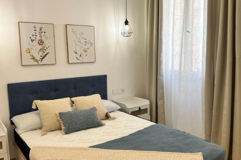 Lägenhet för uthyrning i Alicante, Spanien 3 sovrum, 83 kvm. Nr. 149558 - foto 17