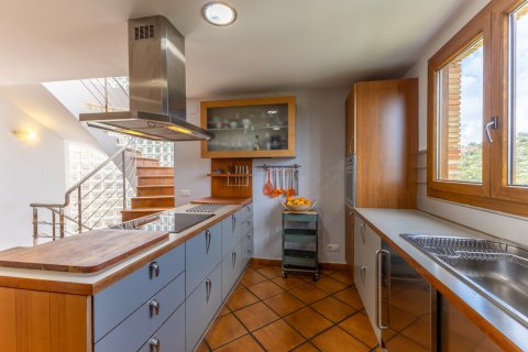 Casa adosada en venta en Torres, Jaén, España 3 dormitorios, 174 m2 No. 149687 - foto 4