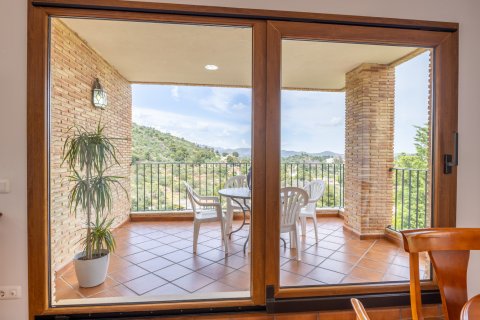 Casa adosada en venta en Torres, Jaén, España 3 dormitorios, 174 m2 No. 149687 - foto 16