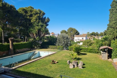 Villa en venta en Paterna, València, España 5 dormitorios, 498 m2 No. 149689 - foto 3