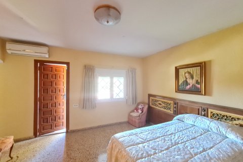 Villa en venta en Paterna, València, España 5 dormitorios, 498 m2 No. 149689 - foto 9