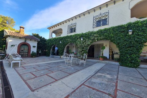 Villa en venta en Paterna, València, España 5 dormitorios, 498 m2 No. 149689 - foto 21