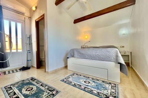 Apartment for sale in Alicante, Spain 3 bedrooms, 51 sq.m. No. 177510 - photo 27