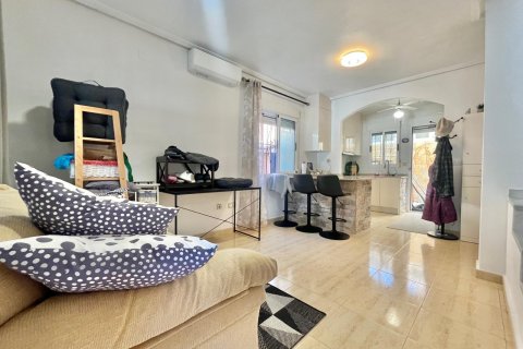 Apartment for sale in Alicante, Spain 3 bedrooms, 51 sq.m. No. 177510 - photo 16