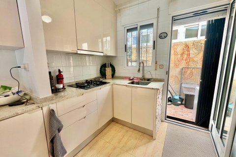 Apartment for sale in Alicante, Spain 3 bedrooms, 51 sq.m. No. 177510 - photo 19