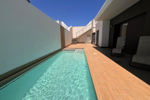 Apartamento en La Zenia, Alicante, España 3 dormitorios, 96 m2 No. 177512