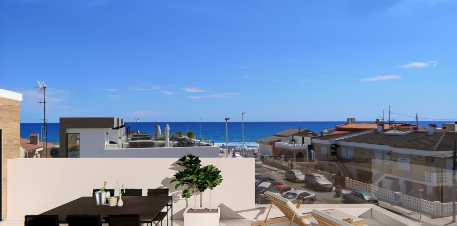 Appartamento a La Mata, Alicante, Spagna 4 camere da letto, 204 mq. N° 136693