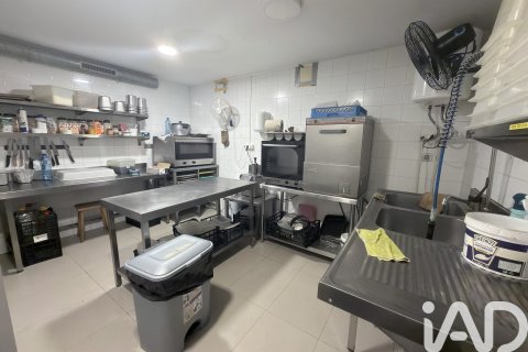 Cafetería / restaurante en alquiler en Barcelona, España 152 m2 No. 195761 - foto 13