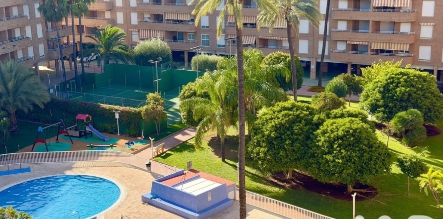 Apartment in Denia, Alicante, Spain 3 bedrooms, 104 sq.m. No. 195760