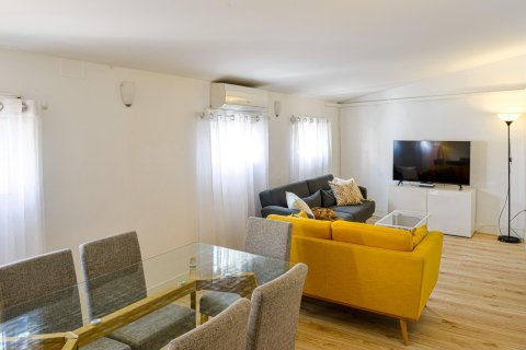 Dzīvoklis pārdošanā Madrid, Spānijā 3 istabas, 97 m2 Nr. 179964 - attēls 2