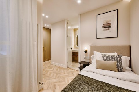 Huvila myytävänä Madrid, Espanja, 3 makuuhuonetta, 180 m2 No. 179962 - kuva 20