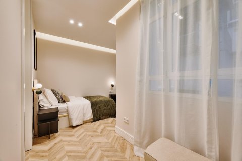Huvila myytävänä Madrid, Espanja, 3 makuuhuonetta, 180 m2 No. 179962 - kuva 21