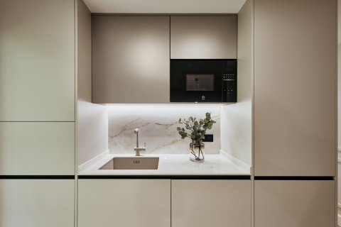 Duplex for sale in Madrid, Spain 2 bedrooms, 120 sq.m. No. 179963 - photo 3
