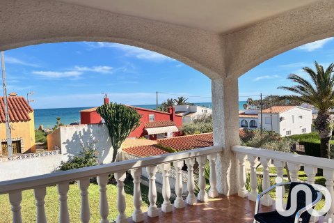 Hus i Alcala De Xivert, Castellon, Spanien 4 sovrum, 188 kvm. Nr. 153307