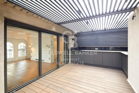 Kattohuoneisto myytävänä Barcelona, Espanja, 2 makuuhuonetta, 139 m2 No. 158803 - kuva 27
