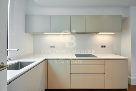 Kattohuoneisto myytävänä Barcelona, Espanja, 2 makuuhuonetta, 139 m2 No. 158803 - kuva 11