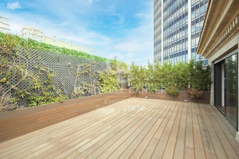 Kattohuoneisto myytävänä Barcelona, Espanja, 2 makuuhuonetta, 139 m2 No. 158803 - kuva 2